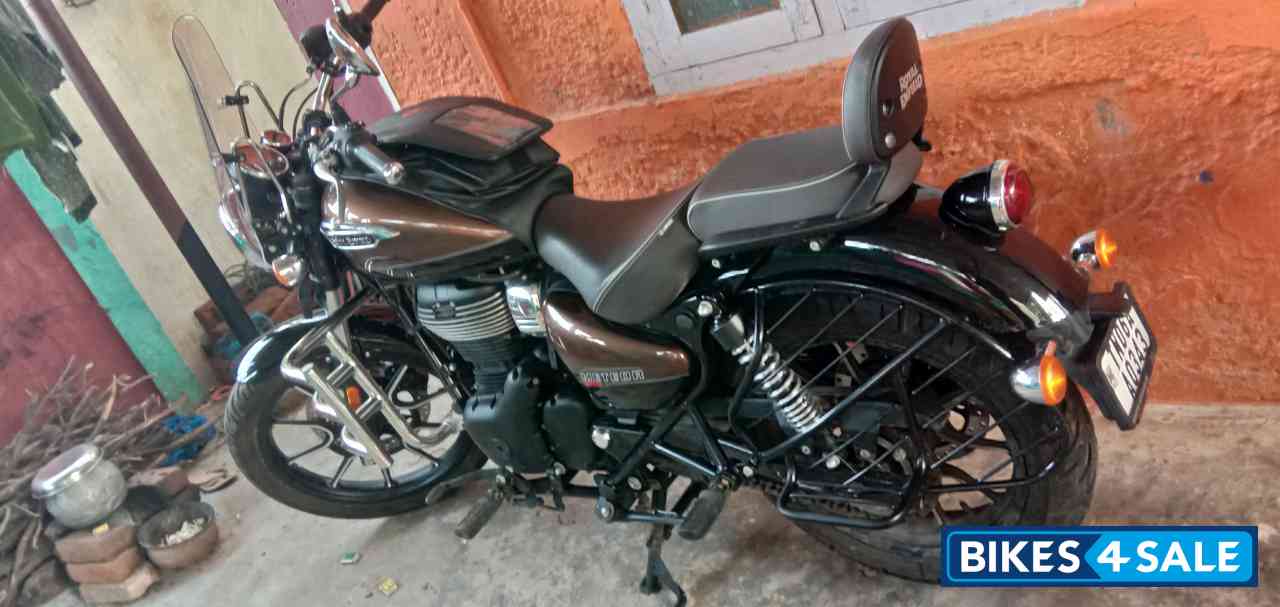 Royal Enfield Meteor 350 Supernova