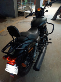 Black Harley Davidson Street 750