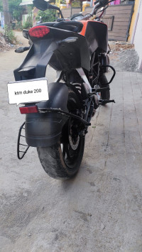 Orange KTM Duke 200