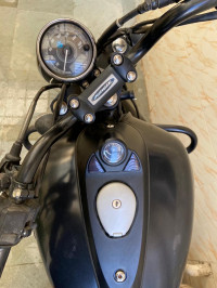 Bajaj Avenger Street 220