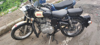 Black Royal Enfield Classic 500