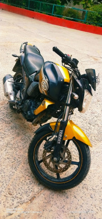 Yamaha FZ-S