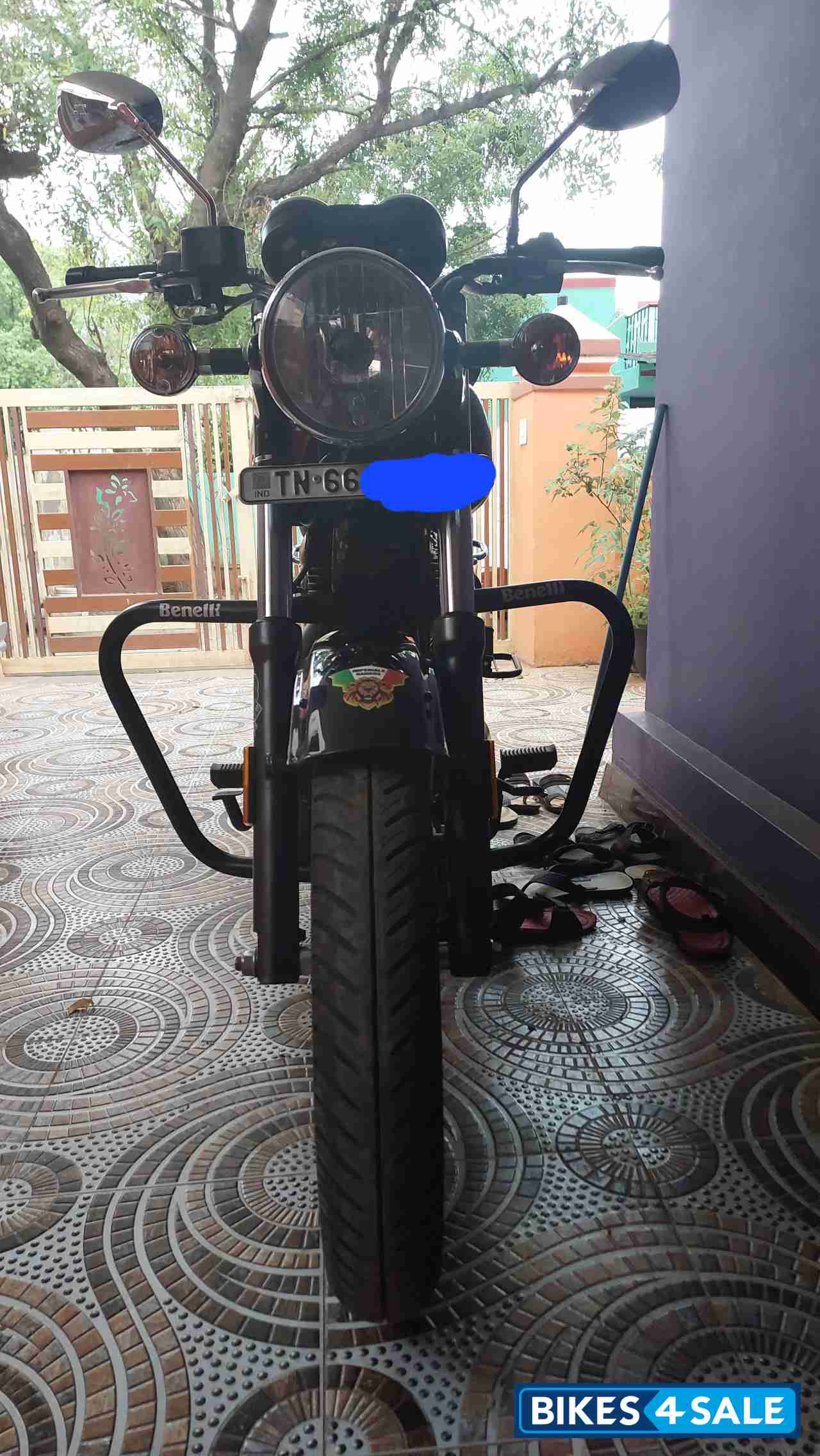 Red Benelli Imperiale 400