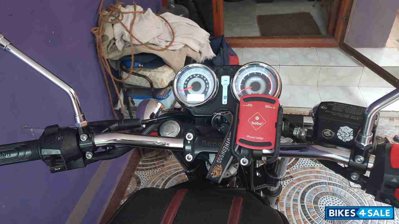 Red Benelli Imperiale 400