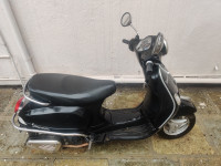 Vespa VX 125