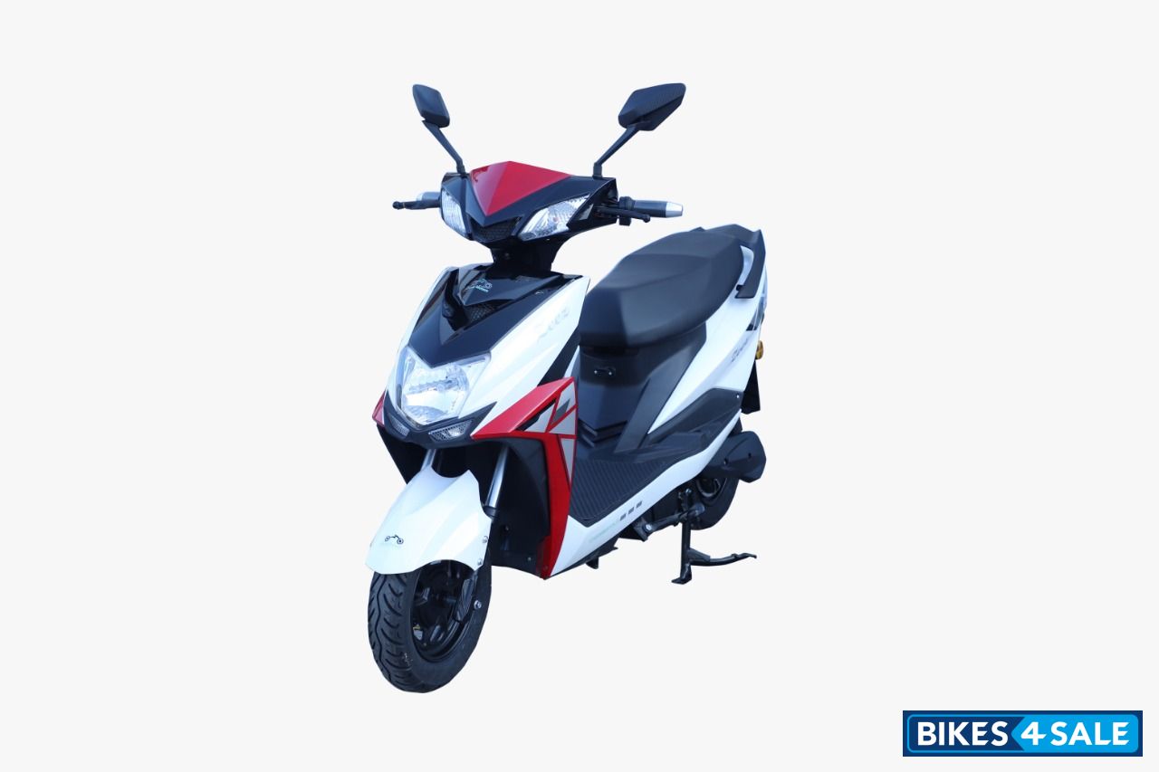 Crayon Motors 2022 Envy