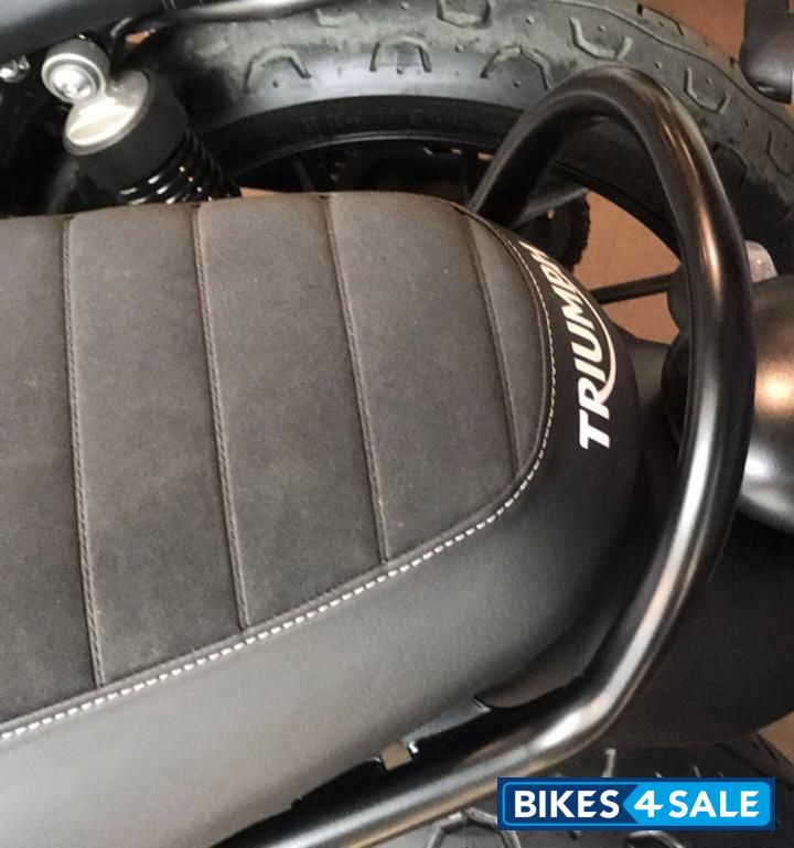 Iron Stone Triumph Street Twin Iron Stone Triumph Street Twin