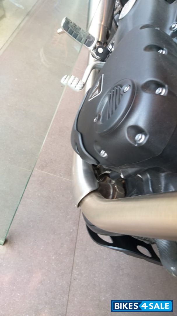 Iron Stone Triumph Street Twin Iron Stone Triumph Street Twin