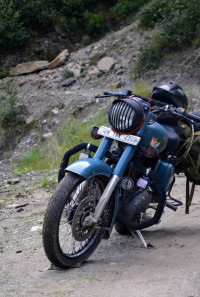 Blue And Mate Black Royal Enfield Classic Signals Airborne Blue