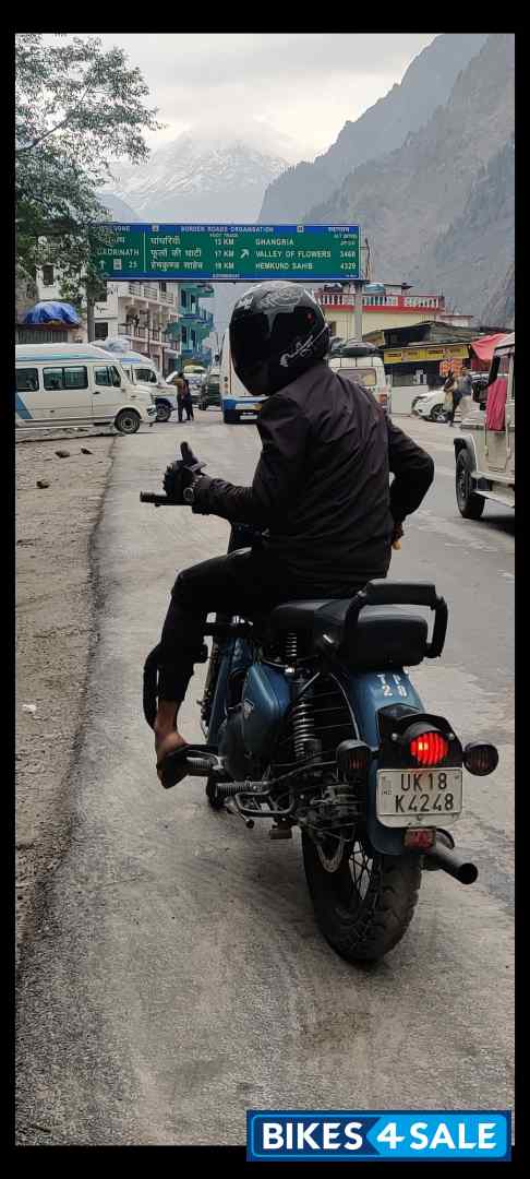 Blue And Mate Black Royal Enfield Classic Signals Airborne Blue