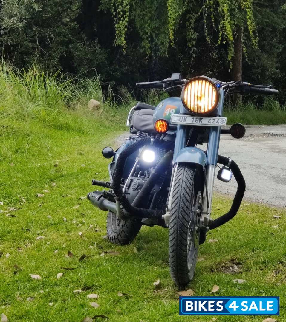 Blue And Mate Black Royal Enfield Classic Signals Airborne Blue