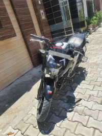 Black TVS Apache RTR 160 4V BS6