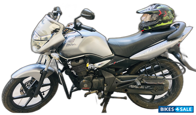 Silver Honda CB Unicorn