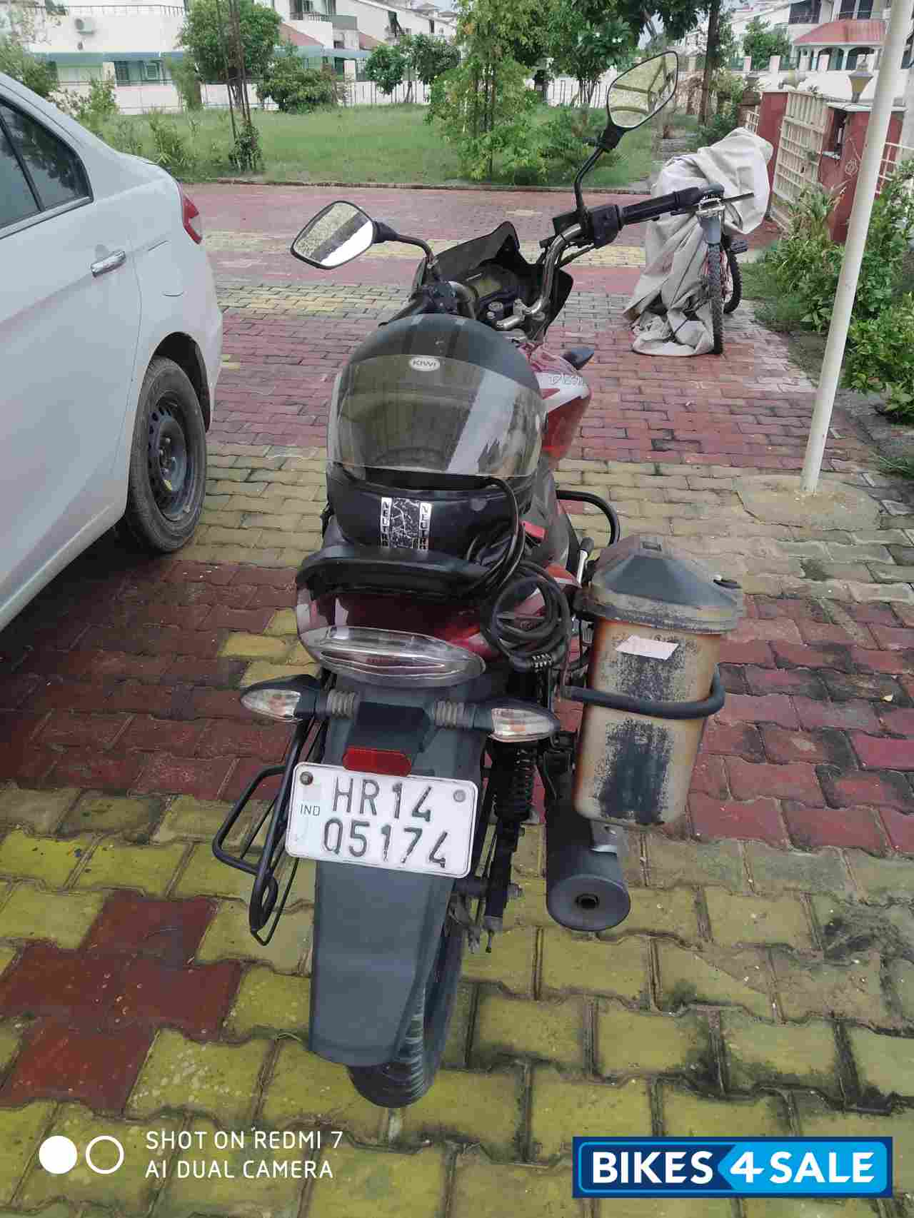 Bajaj Discover 125