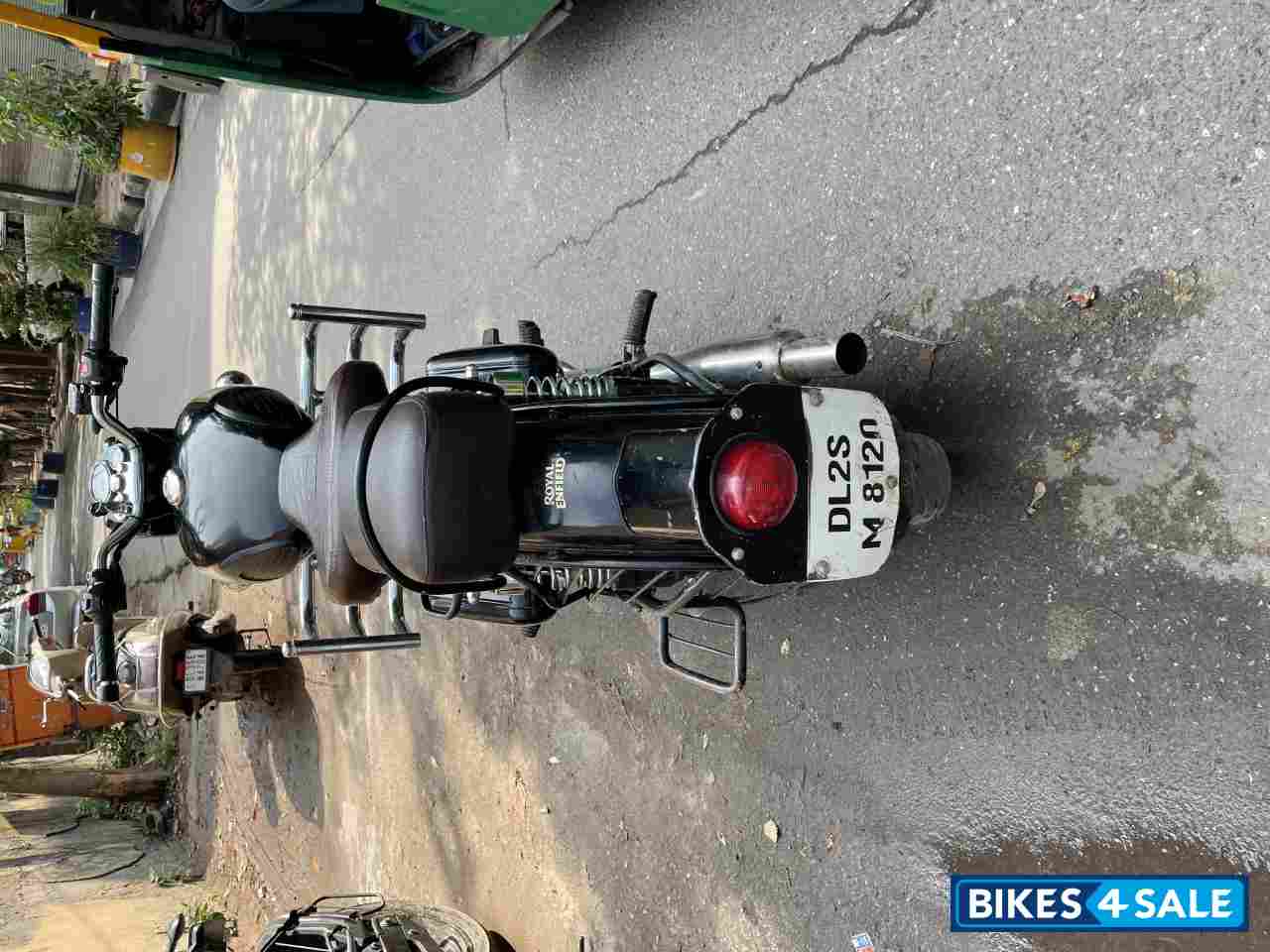 Black Royal Enfield Classic 350 Black Royal Enfield Classic 350