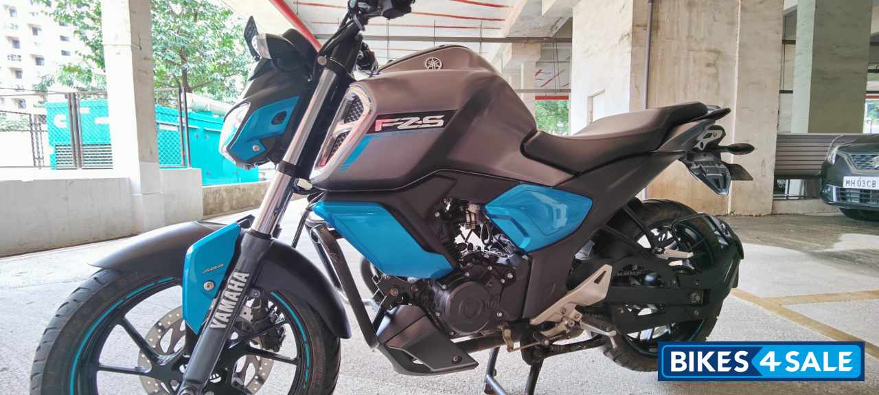 Grey Yamaha FZ-S FI V3