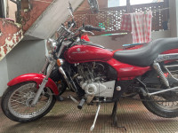 Red Bajaj Avenger 220 DTS-i