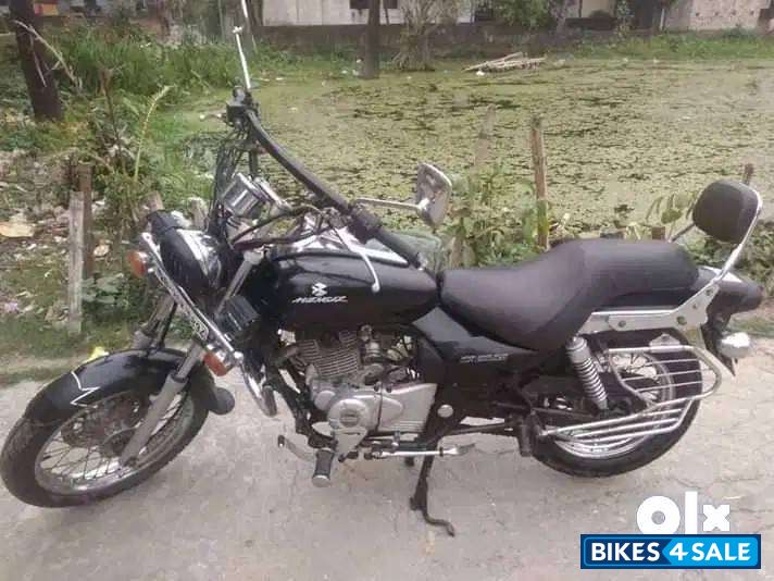 Bajaj Avenger 220 DTS-i Bajaj Avenger 220 DTS-i