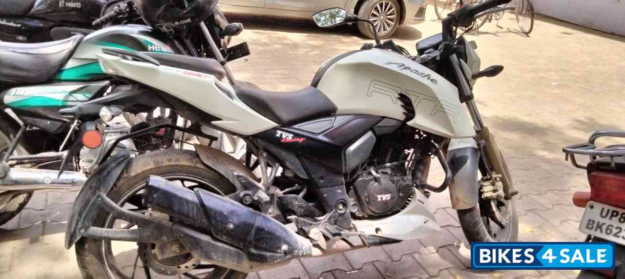 TVS Apache RTR 200 4V