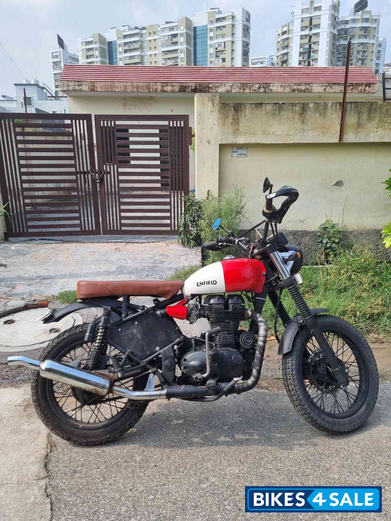 Red And White Royal Enfield Classic 350