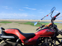 Red Bajaj Avenger Street 160 BS6