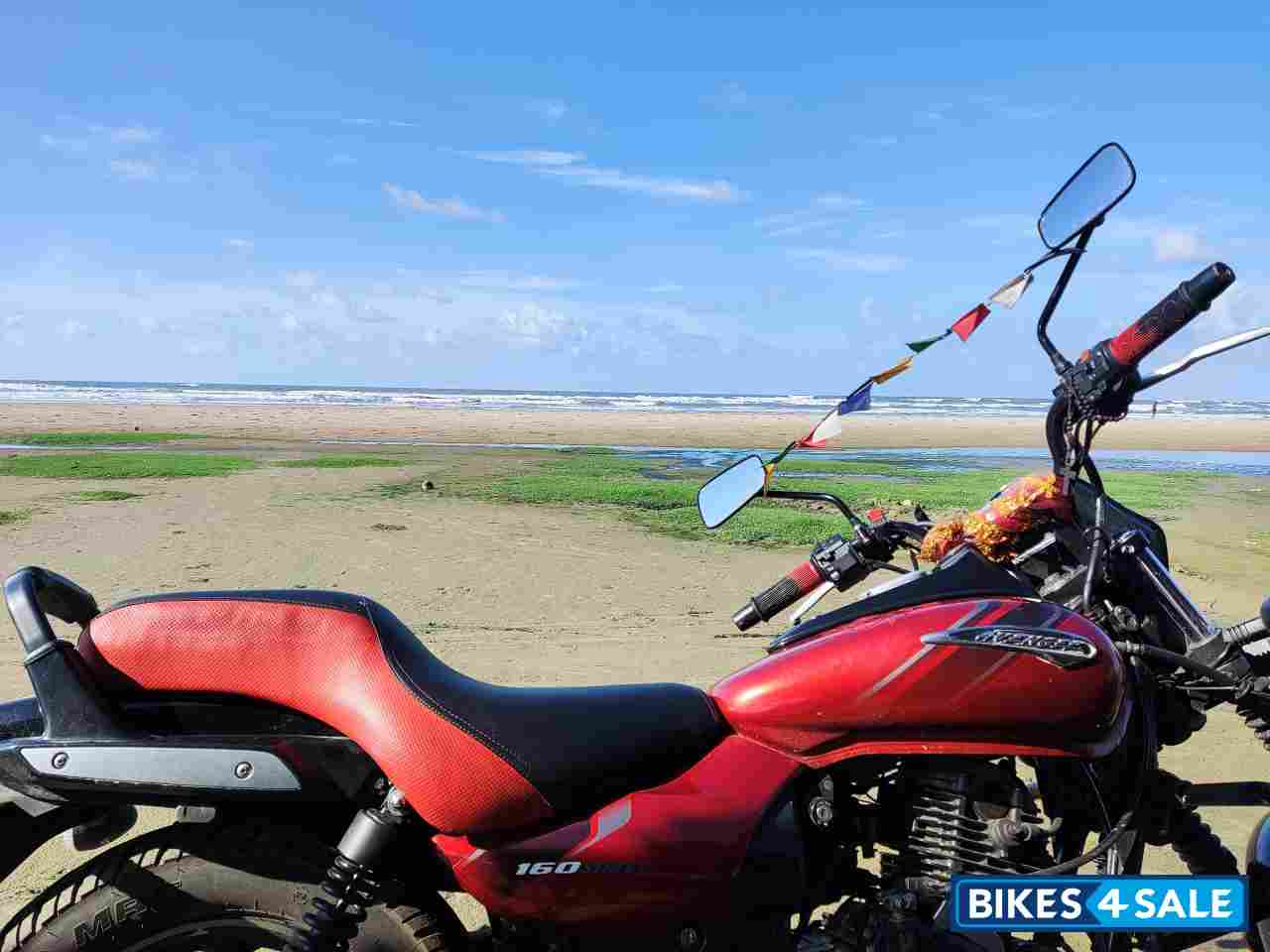 Red Bajaj Avenger Street 160 BS6