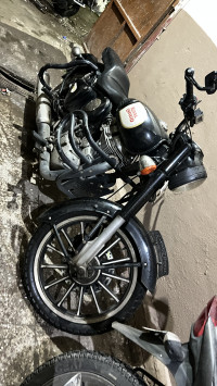 Black Royal Enfield Bullet Standard 350