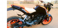 KTM Duke 125