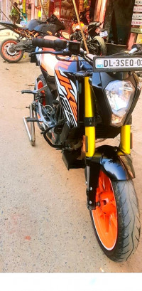 KTM Duke 125