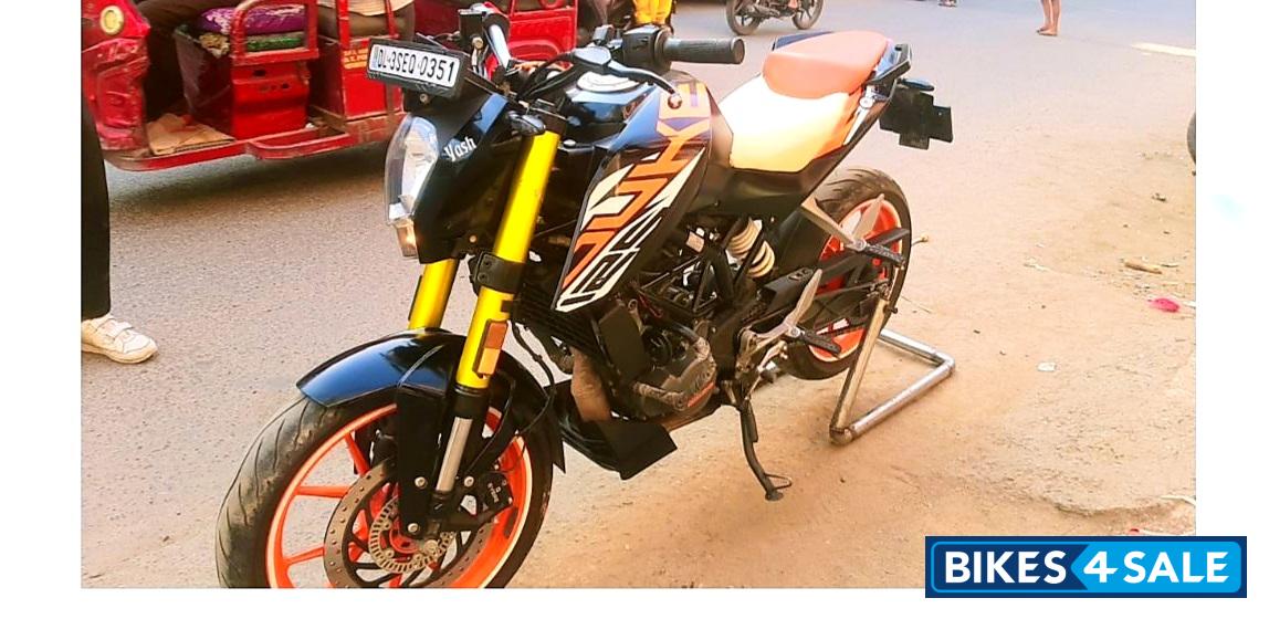KTM Duke 125