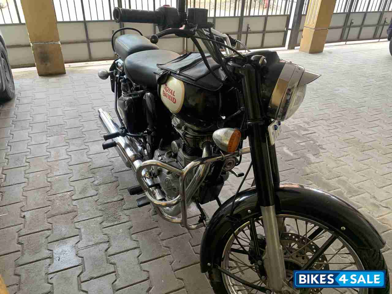 Black Royal Enfield Classic 350