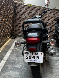 Bajaj Avenger 180 DTS-i