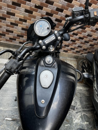 Bajaj Avenger 180 DTS-i
