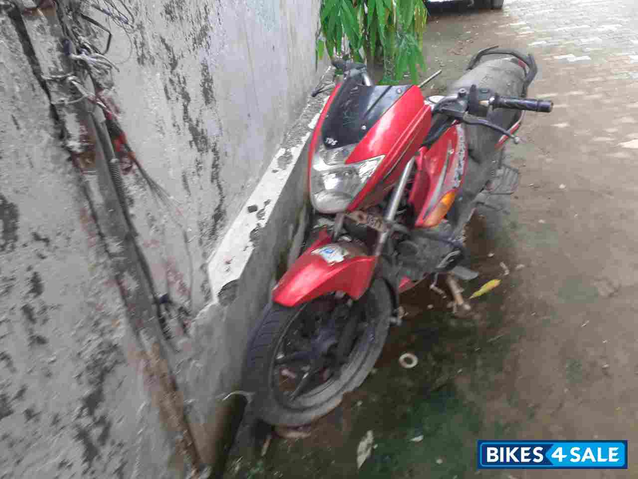 Red Black TVS Flame SR125 Red Black TVS Flame SR125