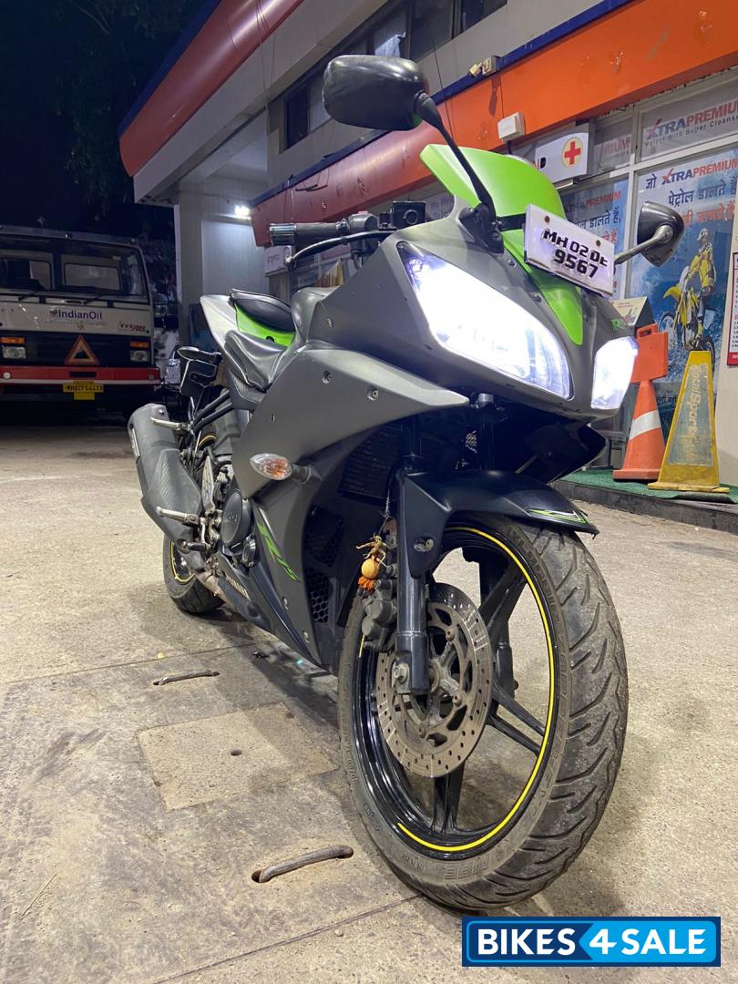 Yamaha YZF R15 V2