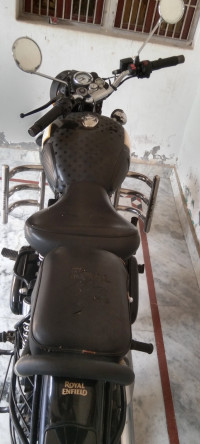 Black Royal Enfield Classic 350