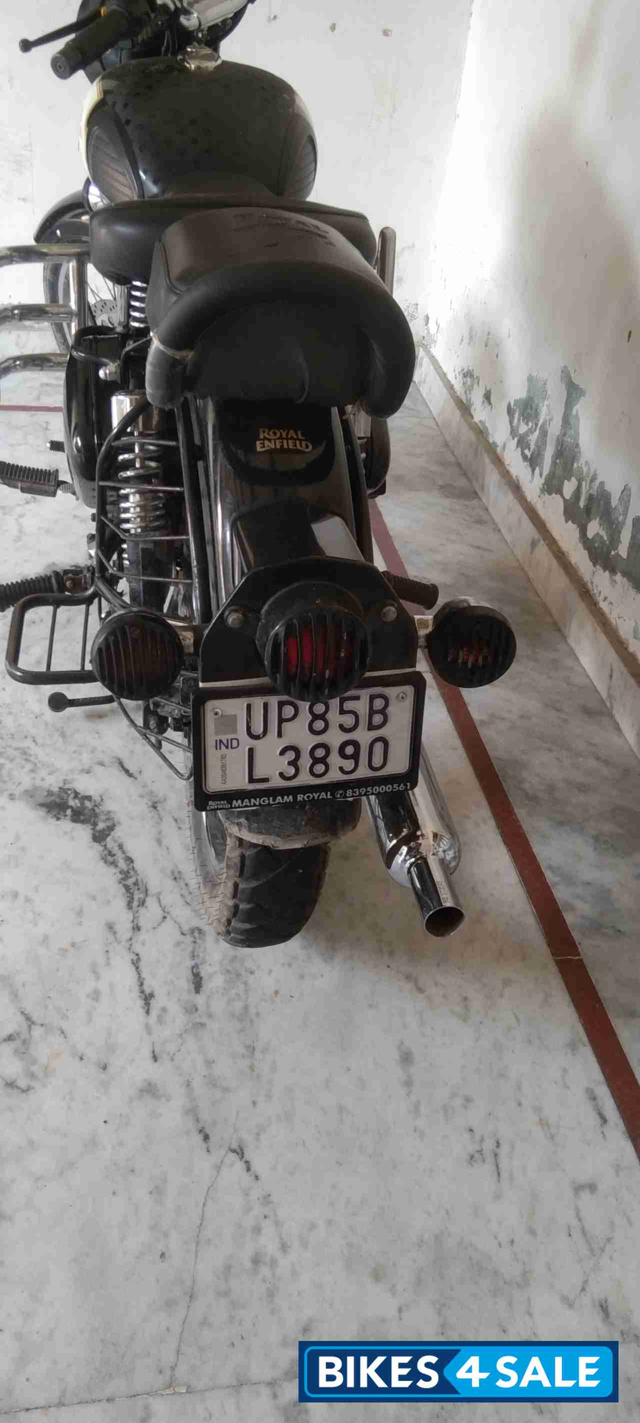 Black Royal Enfield Classic 350