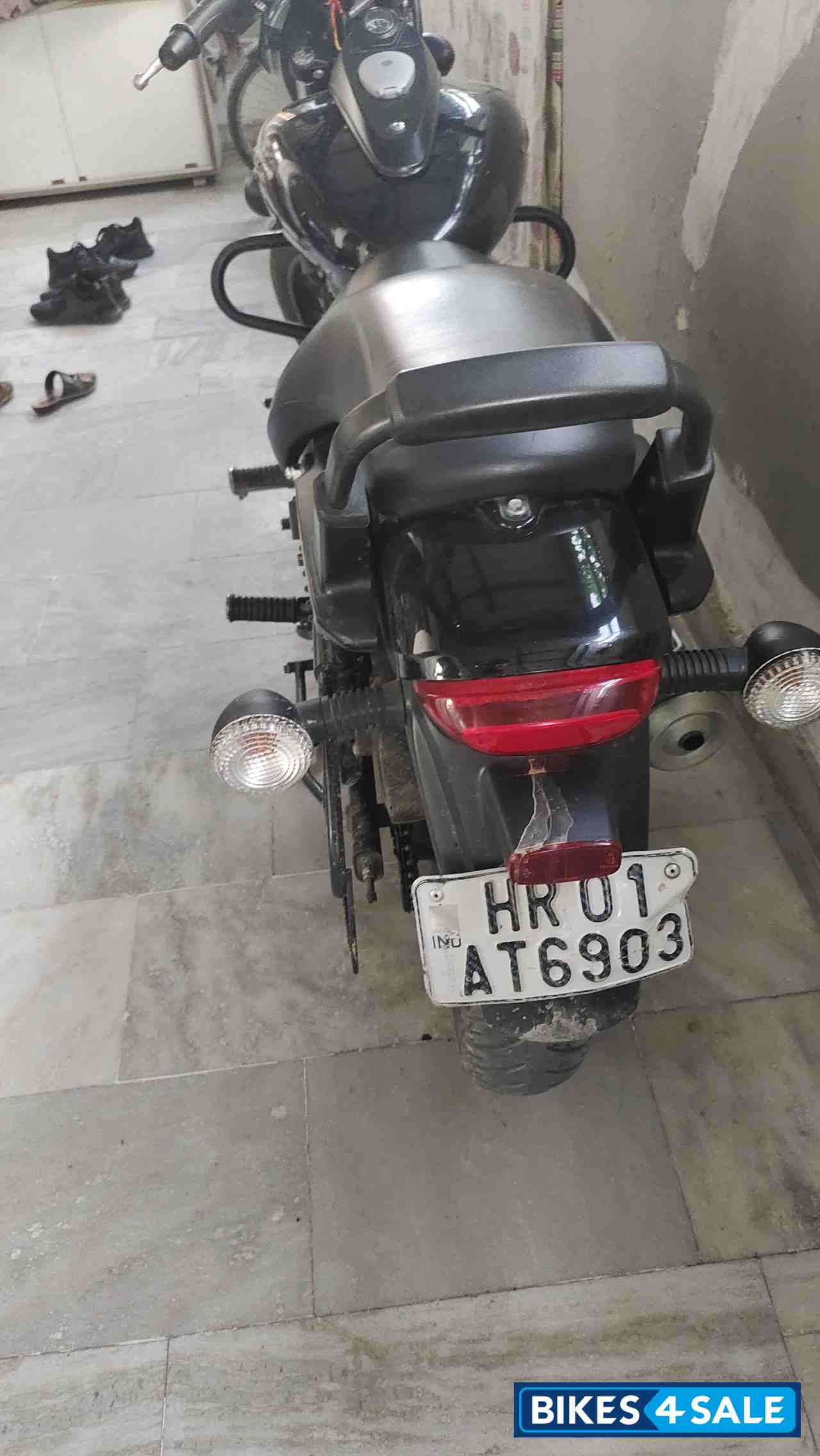 Bajaj Avenger Street 160