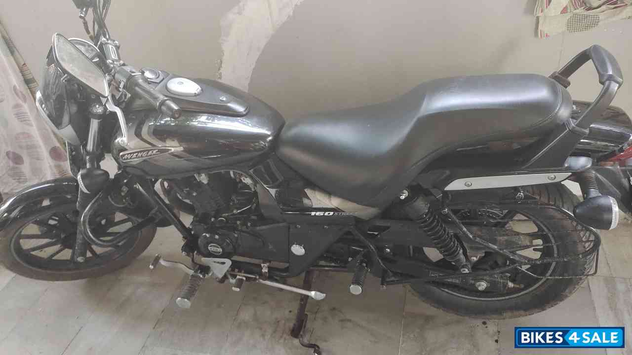 Bajaj Avenger Street 160
