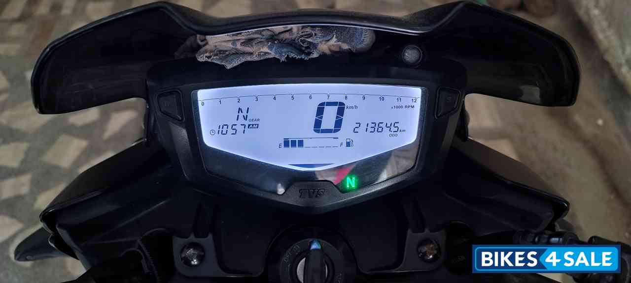 Matte Black TVS Apache RTR 200 4V