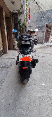 Matte Black TVS Apache RTR 200 4V