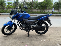 Blue Bajaj Discover 125T