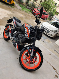 KTM Duke 125