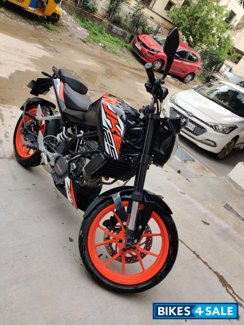 KTM Duke 125