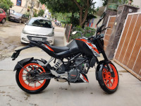 KTM Duke 125