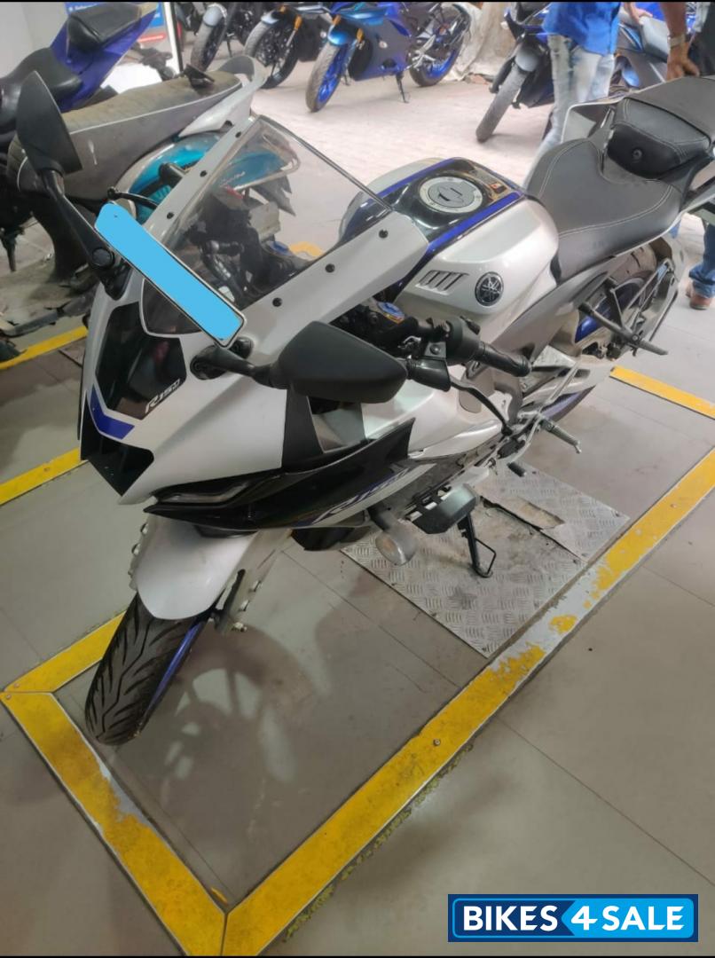 Yamaha R15M