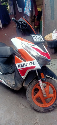 Honda Grazia 125 Repsol Team Edition