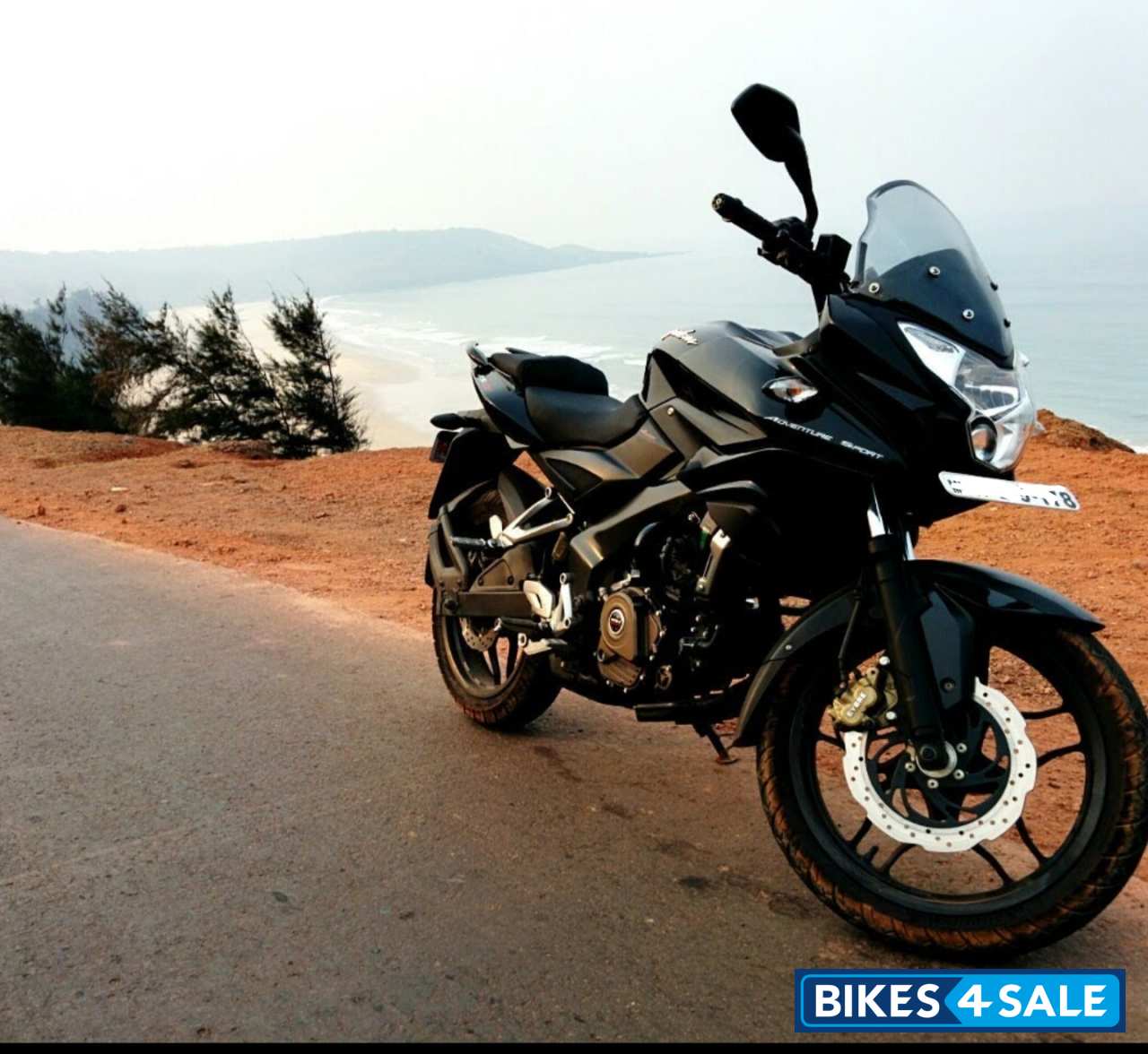 Black Bajaj Pulsar AS 200