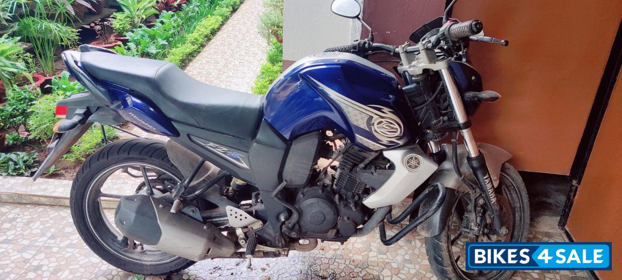 Blue Yamaha FZ-S