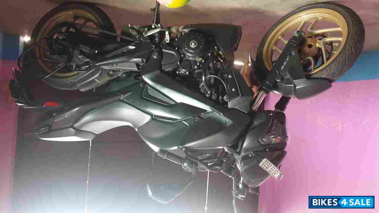 Bajaj Dominar 400